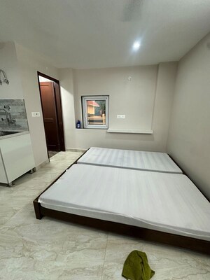 1 RK Builder Floor For Rent in Sector 23