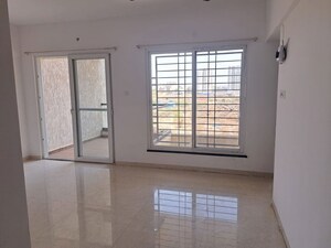 2 BHK Apartment For Rent in Majestique Towers East Wing B, Kharadi