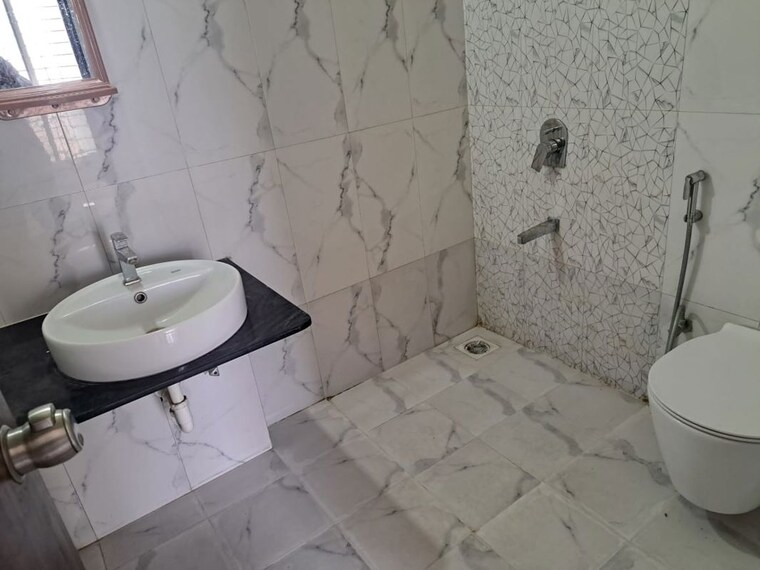 Bathroom, majestique-towers-east-wing-b 2 Bedroom 900 Sq.Ft. Apartment In Kharadi Pune 10605661