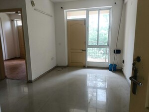 Room in 2 BHK Builder Floor at Sector 21 – for Rent
