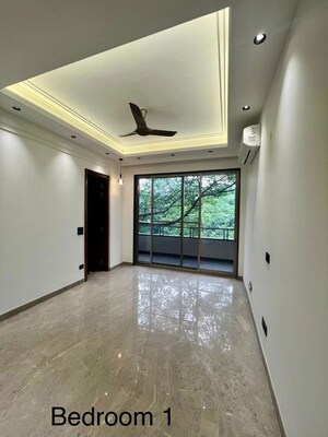 3 BHK Builder Floor For Rent in Sarvapriya Vihar