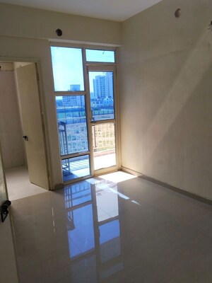 Room in 2.5 BHK Apartment at M3M Soulitude, Sector 89 – for Rent
