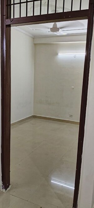1 BHK Builder Floor For Rent in Neb Sarai