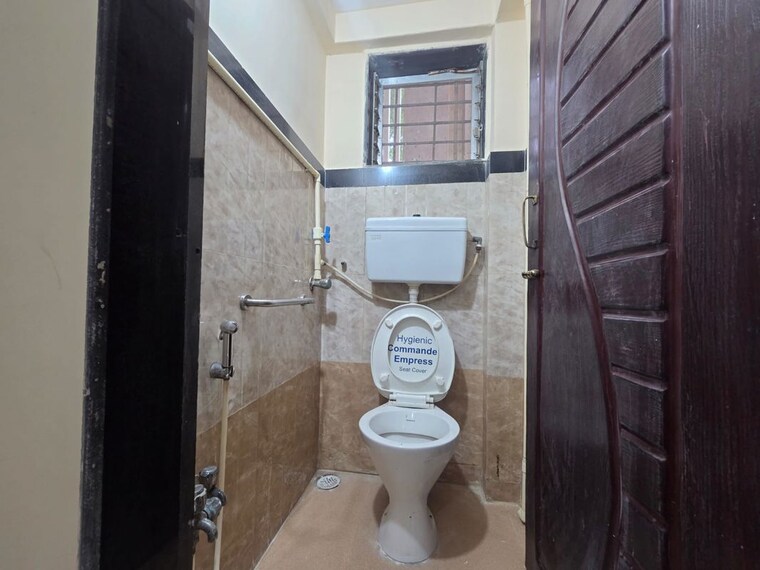 Bathroom, mhada-apartments-shastri-nagar 1 Bedroom 480 Sq.Ft. Apartment In Goregaon West Mumbai 10605662