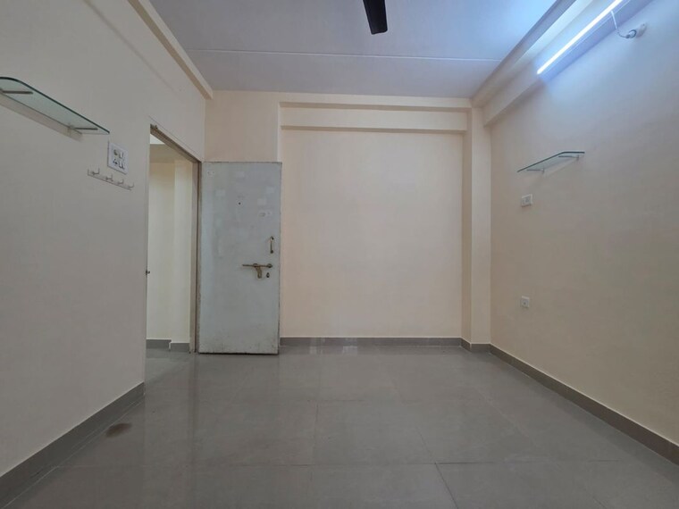Room, mhada-apartments-shastri-nagar 1 Bedroom 480 Sq.Ft. Apartment In Goregaon West Mumbai 10605662