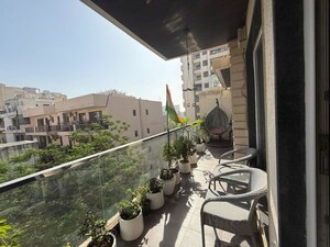 Balcony in 3 BHK Builder Floor at The Images Floors, Sector 51 – for Rent