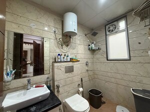 Washroom in 3 BHK Builder Floor at The Images Floors, Sector 51 – for Rent
