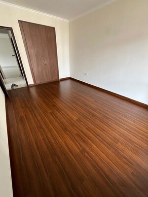 Room in 3 BHK Apartment at Cosmos Express 99, Sector 99 – for Sale