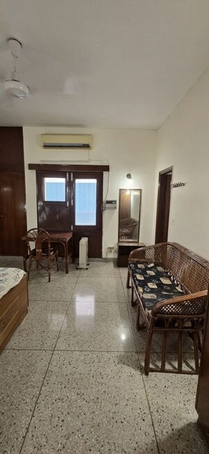 Living Room in 2 BHK Builder Floor at Vasant Vihar – for Rent