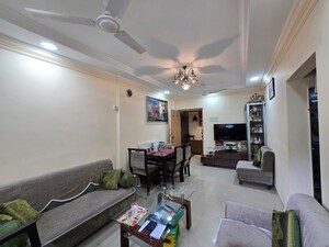 Team Area in 2 BHK Apartment at Andheri West – for Rent