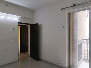 Room in 2 BHK Apartment at Prateek Grand City, Siddharth Vihar – for Rent