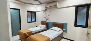 Bedroom in  Pg at Vartak Nagar – for Rent