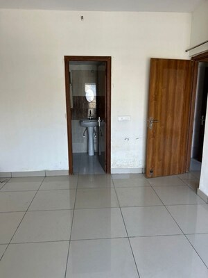 3 BHK Apartment For Sale in Amrapali Silicon City, Sector 76