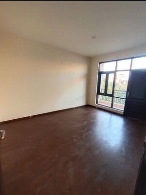 Room in 3 BHK Builder Floor at Omaxe New Chandigarh, North Mullanpur – for Sale