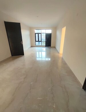 Room in 3 BHK Builder Floor at Omaxe New Chandigarh, North Mullanpur – for Sale