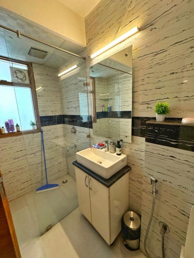 Team Area, builder-floor 3 Bedroom 215 Sq.Ft. Builder Floor In Sector 28 Gurgaon 10606013