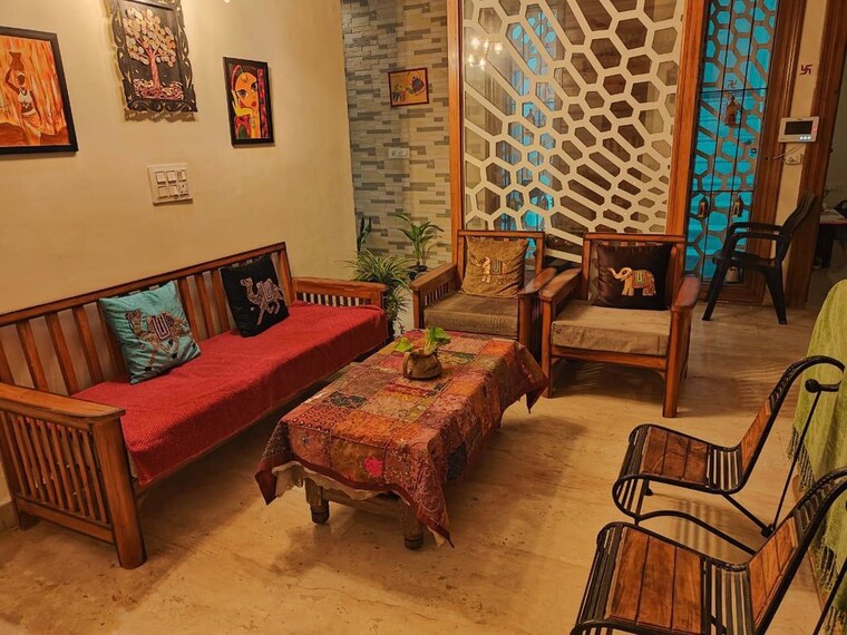 Bedroom, builder-floor 3 Bedroom 215 Sq.Ft. Builder Floor In Sector 28 Gurgaon 10606013