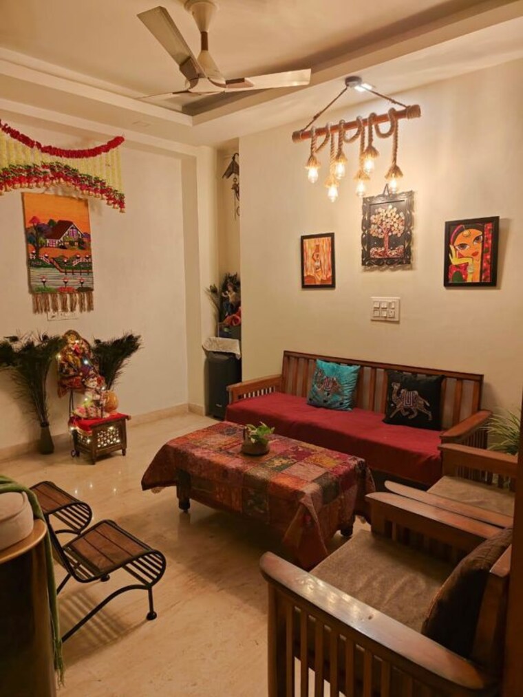 Living Room, builder-floor 3 Bedroom 215 Sq.Ft. Builder Floor In Sector 28 Gurgaon 10606013