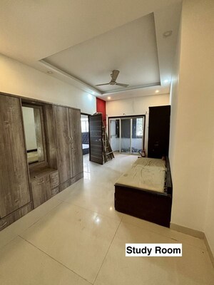 Living Room in 4 BHK Apartment at Chintamani Trimurti, Law College Road – for Rent