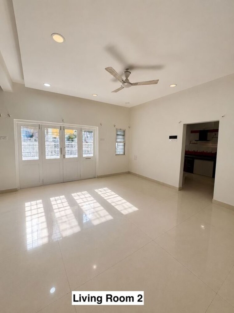Room, chintamani-trimurti 4 Bedroom 2500 Sq.Ft. Apartment In Law College Road Pune 10606032