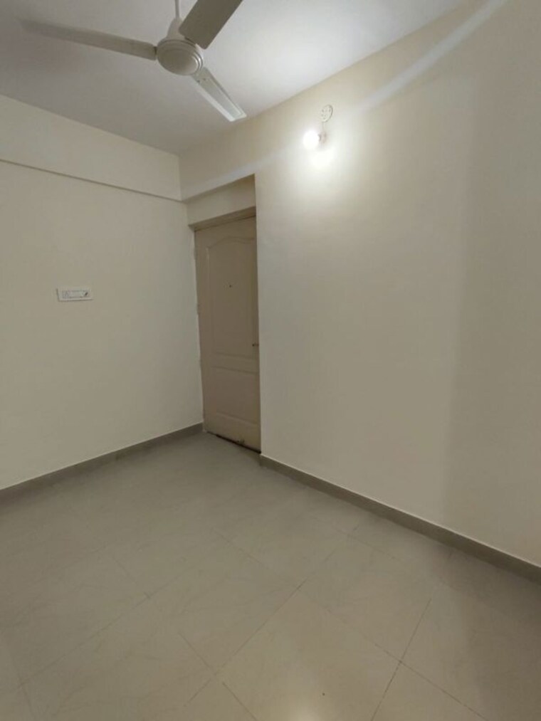 Room, mhada-pratiksha-nagar-sion 1 Bedroom 356 Sq.Ft. Apartment In Sion Mumbai 10606042