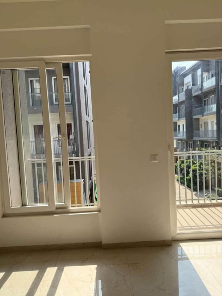 Balcony, smart-world-orchard 3 Bedroom 1622 Sq.Ft. Apartment In Sector 61 Gurgaon 10606038