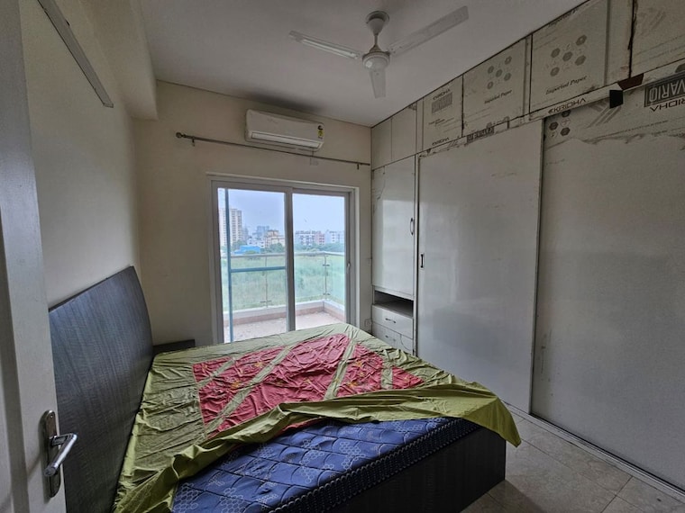 Bedroom, shree-vardhman-victoria 2.5 Bedroom 1350 Sq.Ft. Apartment In Sector 70 Gurgaon 10606031