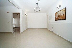 Room in 3 BHK Apartment at Sare Crescent Parc, Sector 92 – for Sale