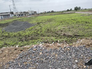   Plot at Kadodara – for Sale
