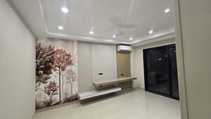 Room in 3 BHK Builder Floor at Sector 99 – for Sale