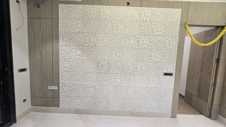 Room, sector 99 3 Bedroom 2000 Sq.Ft. Builder Floor In Sector 99 Gurgaon 10605671