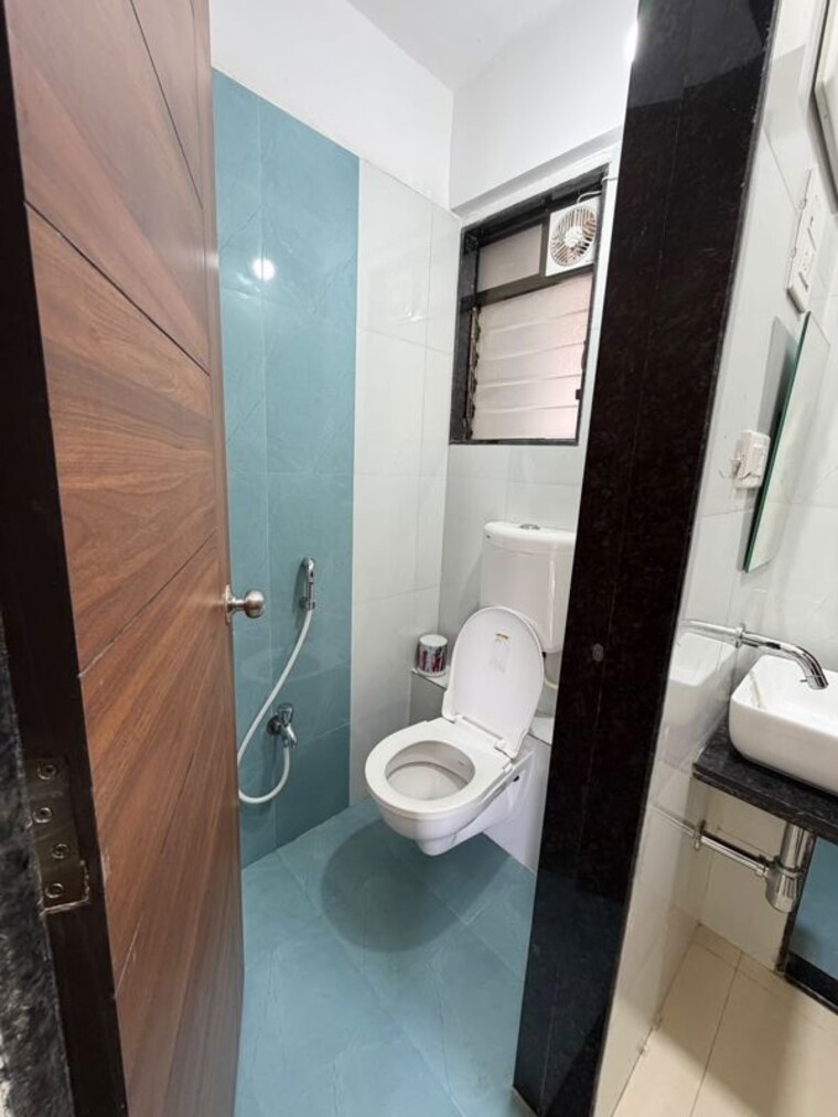 Bathroom, haware-amara 1 Bedroom 320 Sq.Ft. Apartment In Vikhroli East Mumbai 10606241