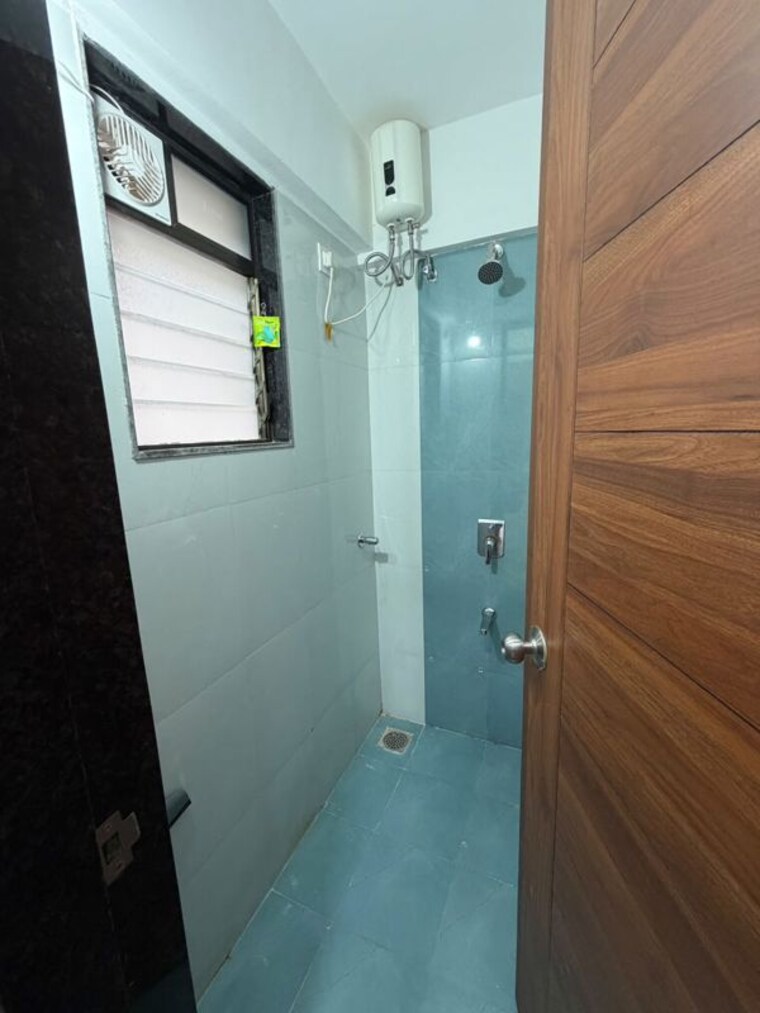 Bathroom, haware-amara 1 Bedroom 320 Sq.Ft. Apartment In Vikhroli East Mumbai 10606241