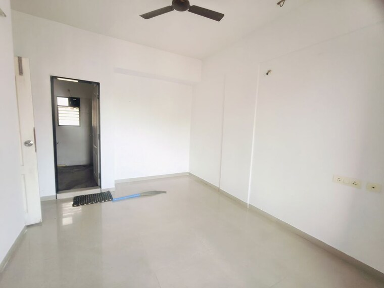 Room, kolte-patil-margosa-heights 2 Bedroom 1050 Sq.Ft. Apartment In Mohammadwadi Pune 10606257