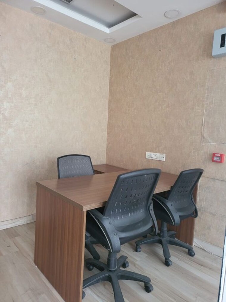 Team Area, m3m-urbana Commercial Office Space 1050 Sq.Ft. In Sector 67 Gurgaon 10606248