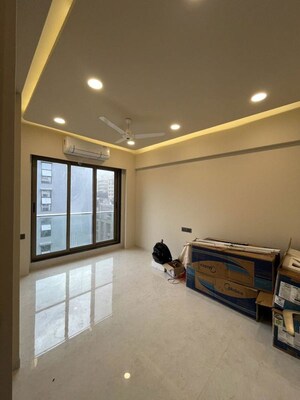 Room in 4 BHK Apartment at H Rishabraj Mangal Varsha, Santacruz West – for Rent