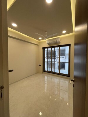 4 BHK Apartment For Rent in H Rishabraj Mangal Varsha, Santacruz West