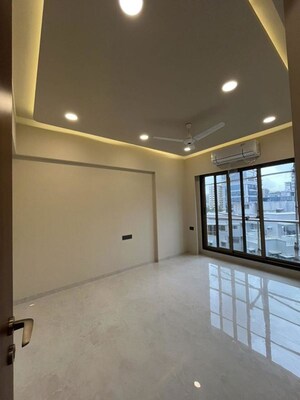 Room in 4 BHK Apartment at H Rishabraj Mangal Varsha, Santacruz West – for Rent