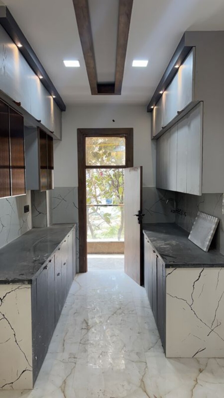 Kitchen, patwari 2 Bedroom 1810 Sq.Ft. Builder Floor In Patwari Greater Noida 10606279