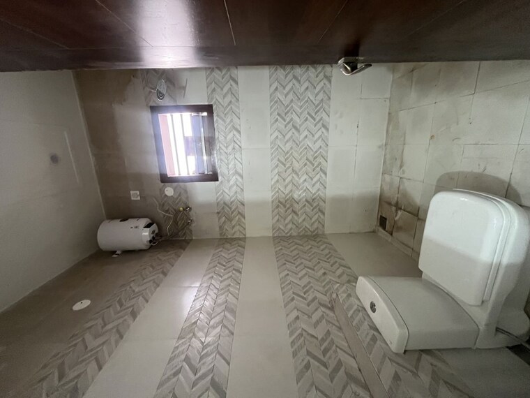 Bathroom, sector 66 a 2 Bedroom 1800 Sq.Ft. Builder Floor In Sector 66 A Mohali 10606285