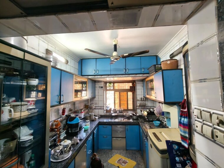 Gym, new-sujata-chs 1.5 Bedroom 750 Sq.Ft. Apartment In Juhu Mumbai 10606293