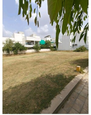  Plot – Garden View at Central Park Flower Valley Mikasa Plots, Sohna Sector 33 - for Sale
