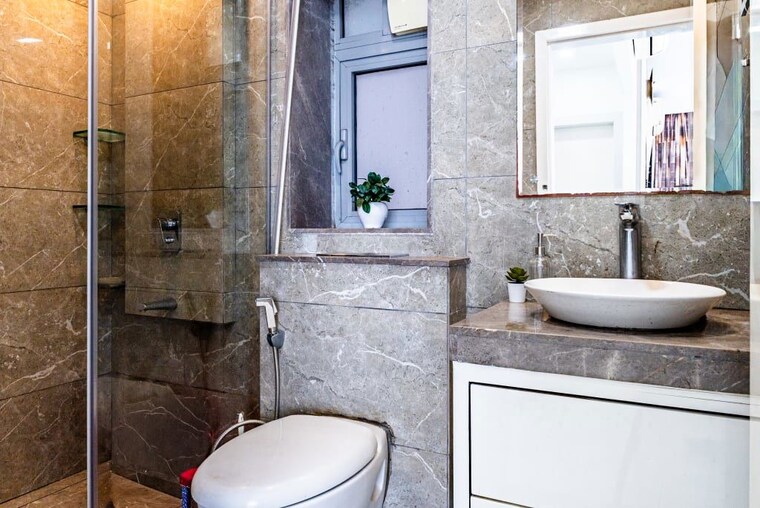 Bathroom, oberoi-realty-esquire 5 Bedroom 2987 Sq.Ft. Apartment In Goregaon East Mumbai 10606299
