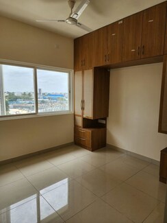 1 BHK Apartment For Rent in TVS Emerald Jardin