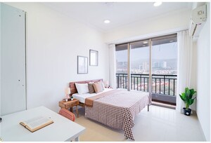 2 BHK Apartment For Rent in Laxmi Tower Bandra East, Bandra East