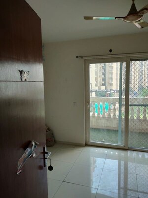 2 BHK Apartment For Sale in Paras Seasons, Sector 168