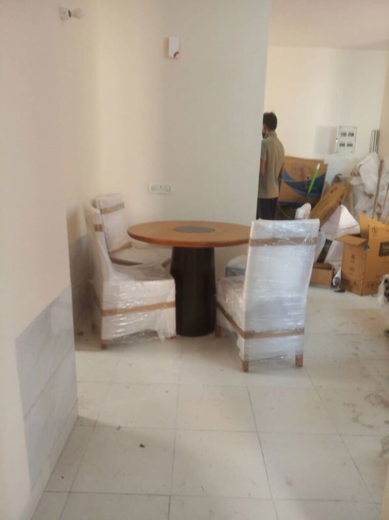 Living Room, bptp-park-grandeura 3 Bedroom 2353 Sq.Ft. Apartment In Sector 82 Faridabad 10606328