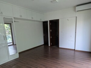 Room in 3.5 BHK Apartment at PCOC Lanai, Koramangala – for Rent