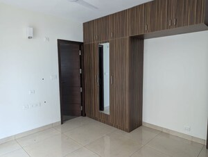 Room in 3.5 BHK Apartment at PCOC Lanai, Koramangala – for Rent