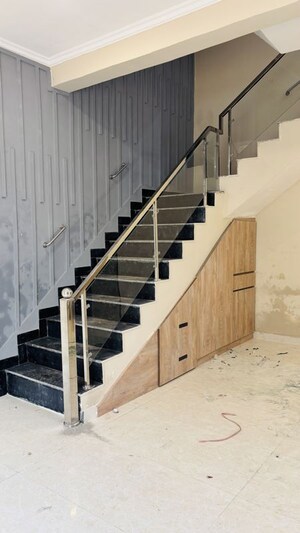 Staircase in 3.5 BHK Builder Floor at Sector 16b Greater Noida – for Sale